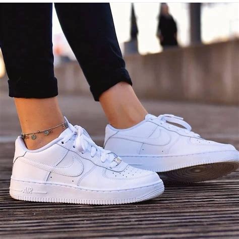 air force 1 female